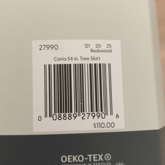 Koolaburra by UGG 54” Tree skirt Redwood, NIP - Picture 6 of 9